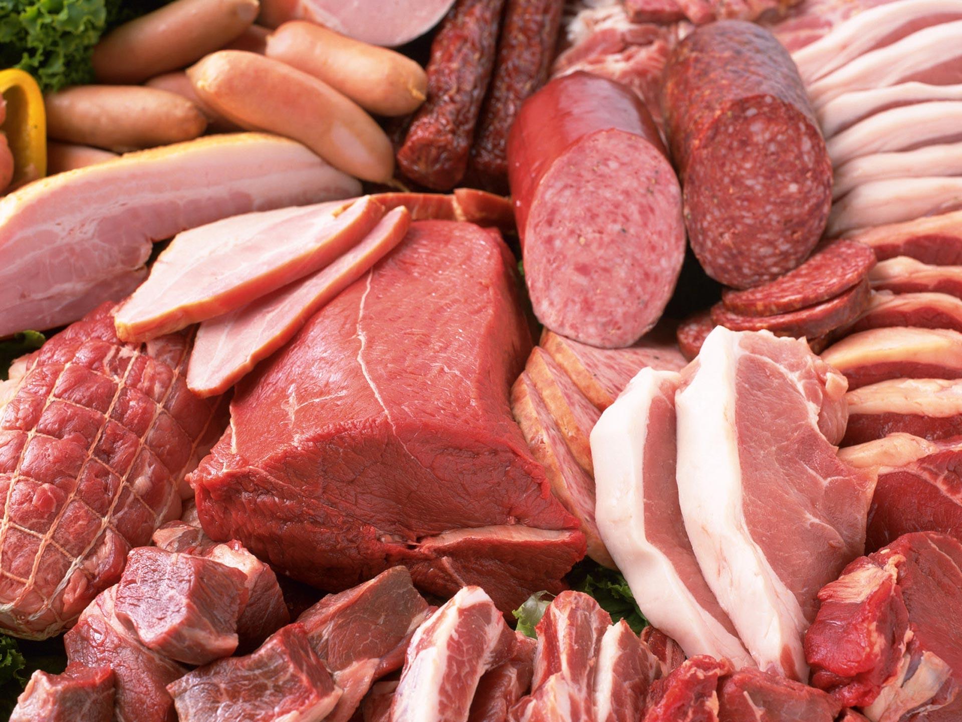 اللحوم الحمراء واللحوم المصنعة