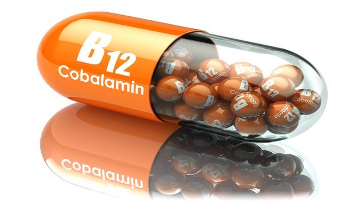 فيتامين B12 (كوبالامين)
