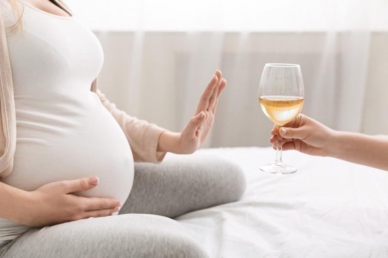 تأثير الكحول على المرأة الحامل