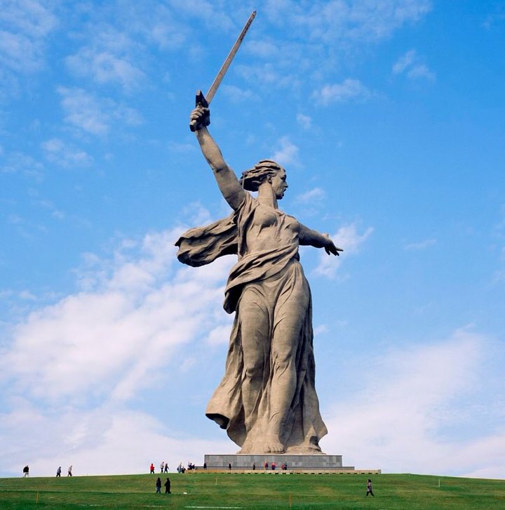 تمثال «الوطن الأم ينادي»، روسيا من اضخم تماثيل العالم