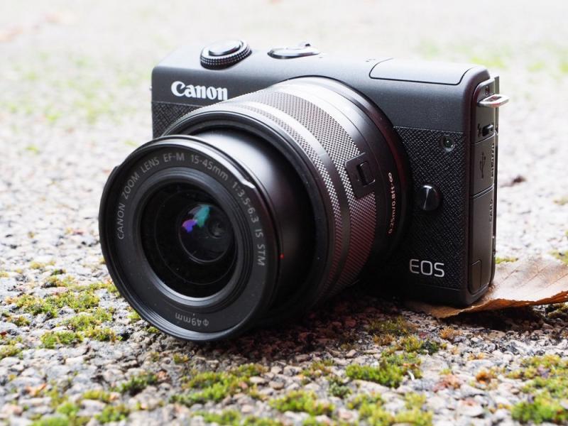 كاميرا Canon EOS M200